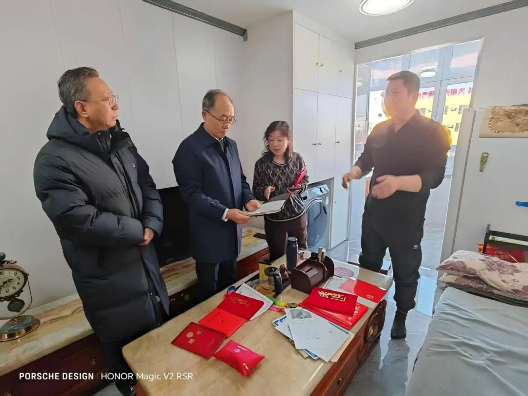 �Ǹ�ʼ�������������������ˡ���׷���¾���ˮ����������������ҽҩ��ѧ������Ϊѧ�������